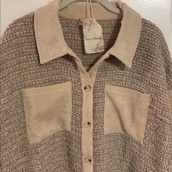 Hem & Thread Shacket Top - Picture 4 of 8